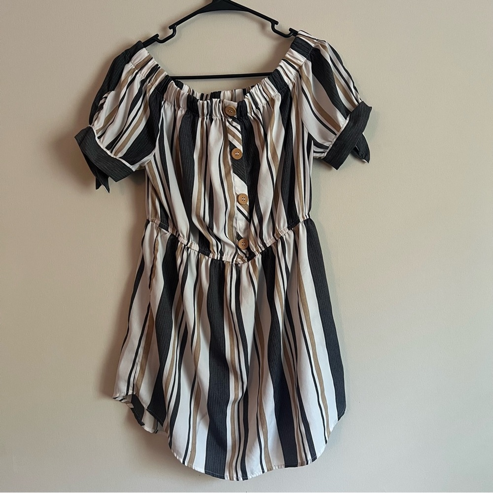 Blush. Size Large. Short, Off-Shoulder Dress.